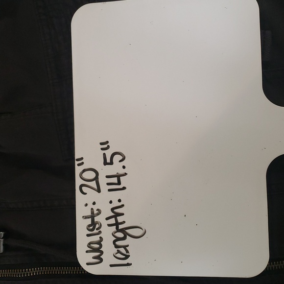 Lucky Brand Women's‎ Black Cargo Shorts - Picture 9 of 9